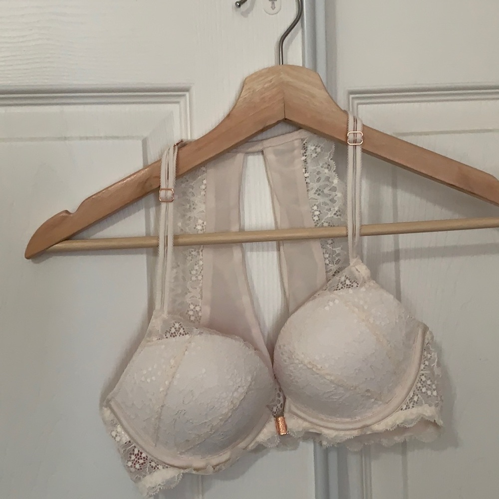 Victoria Secret Pink bra NWOT 32b